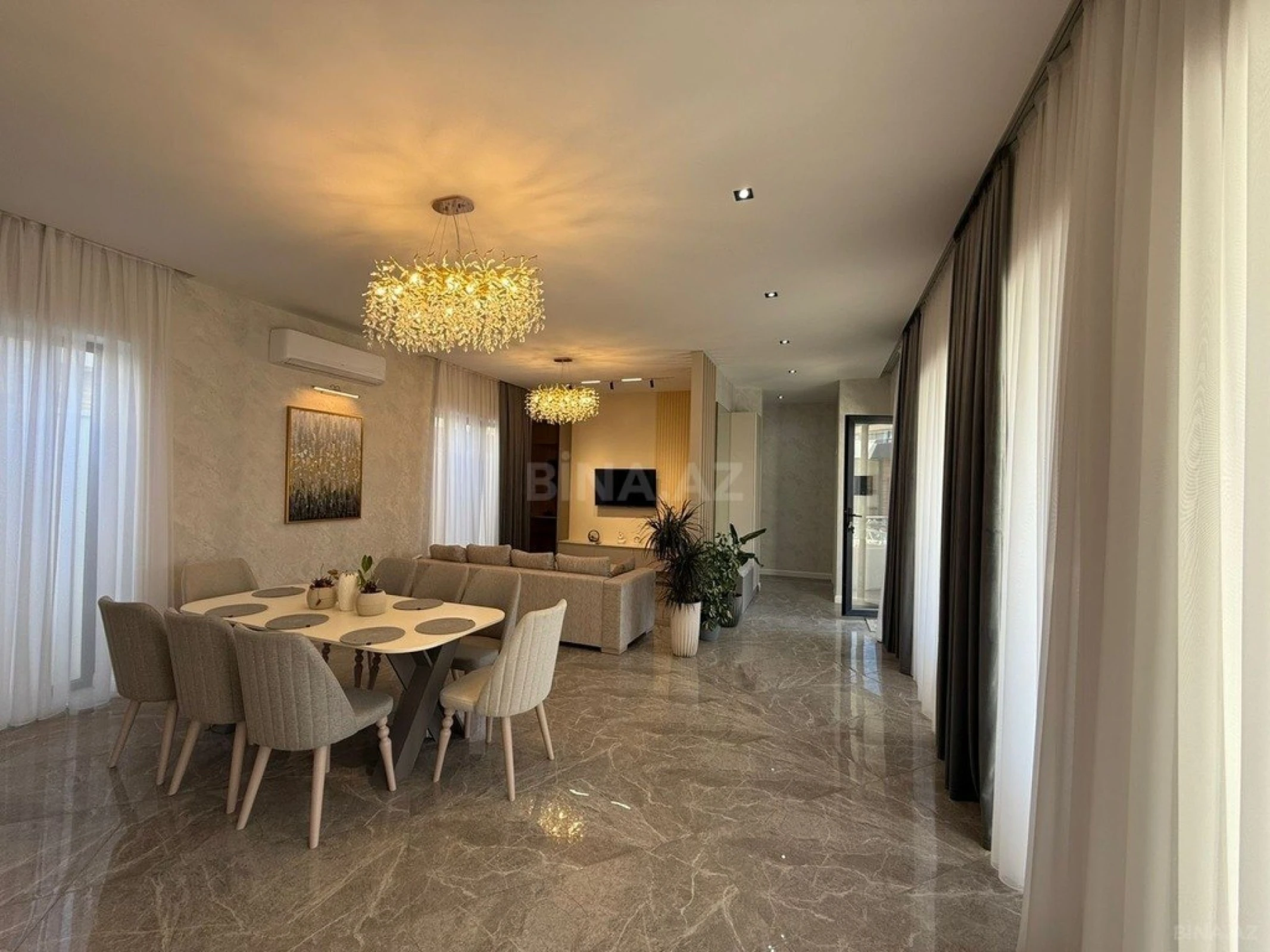 Kirayə verilir 4 otaqlı həyət evi 180 m²