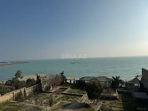 Satılır 7 otaqlı həyət evi 500 m²