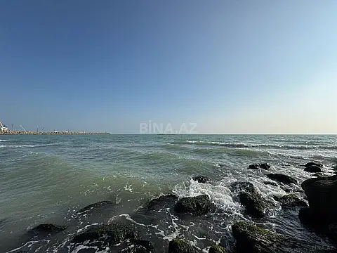 Satılır 7 otaqlı həyət evi 500 m²