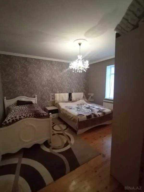 Satılır 5 otaqlı həyət evi 190 m²