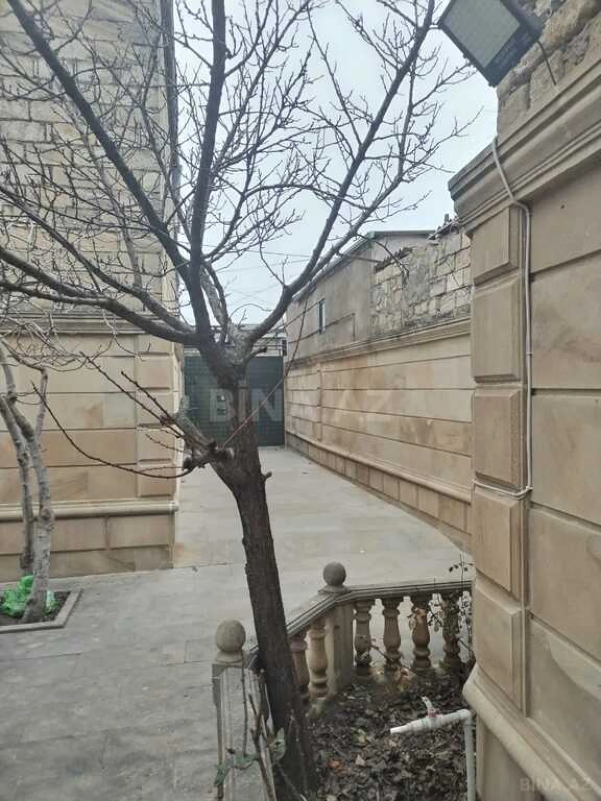 Satılır 5 otaqlı həyət evi 190 m²