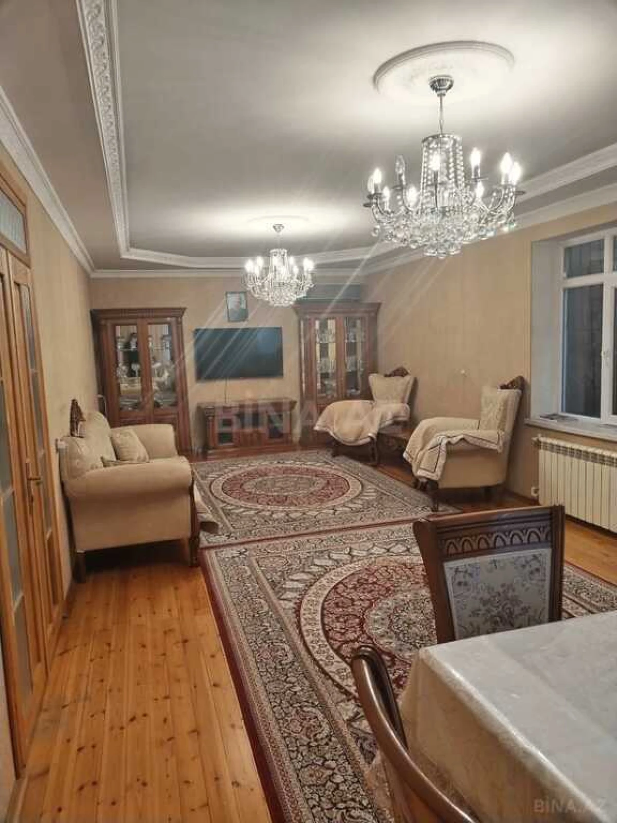 Satılır 5 otaqlı həyət evi 190 m²
