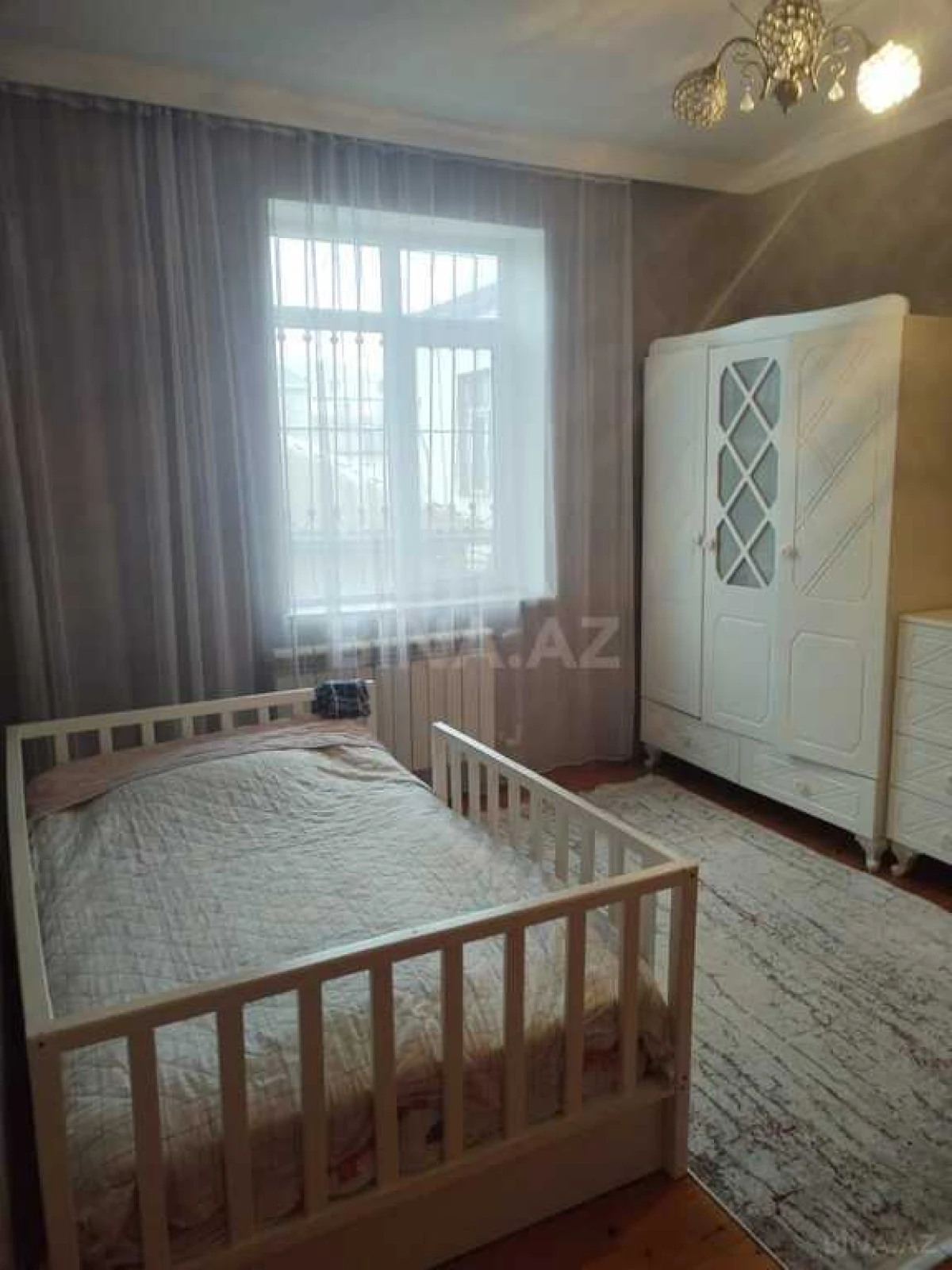 Satılır 5 otaqlı həyət evi 190 m²