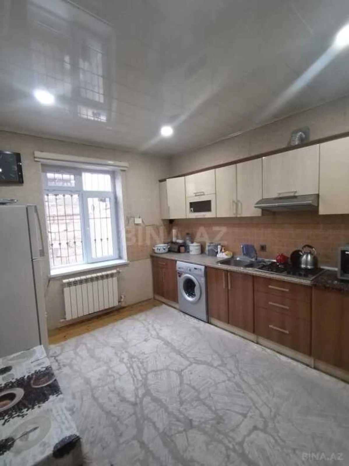 Satılır 5 otaqlı həyət evi 190 m²