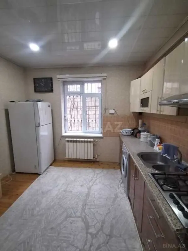 Satılır 5 otaqlı həyət evi 190 m²