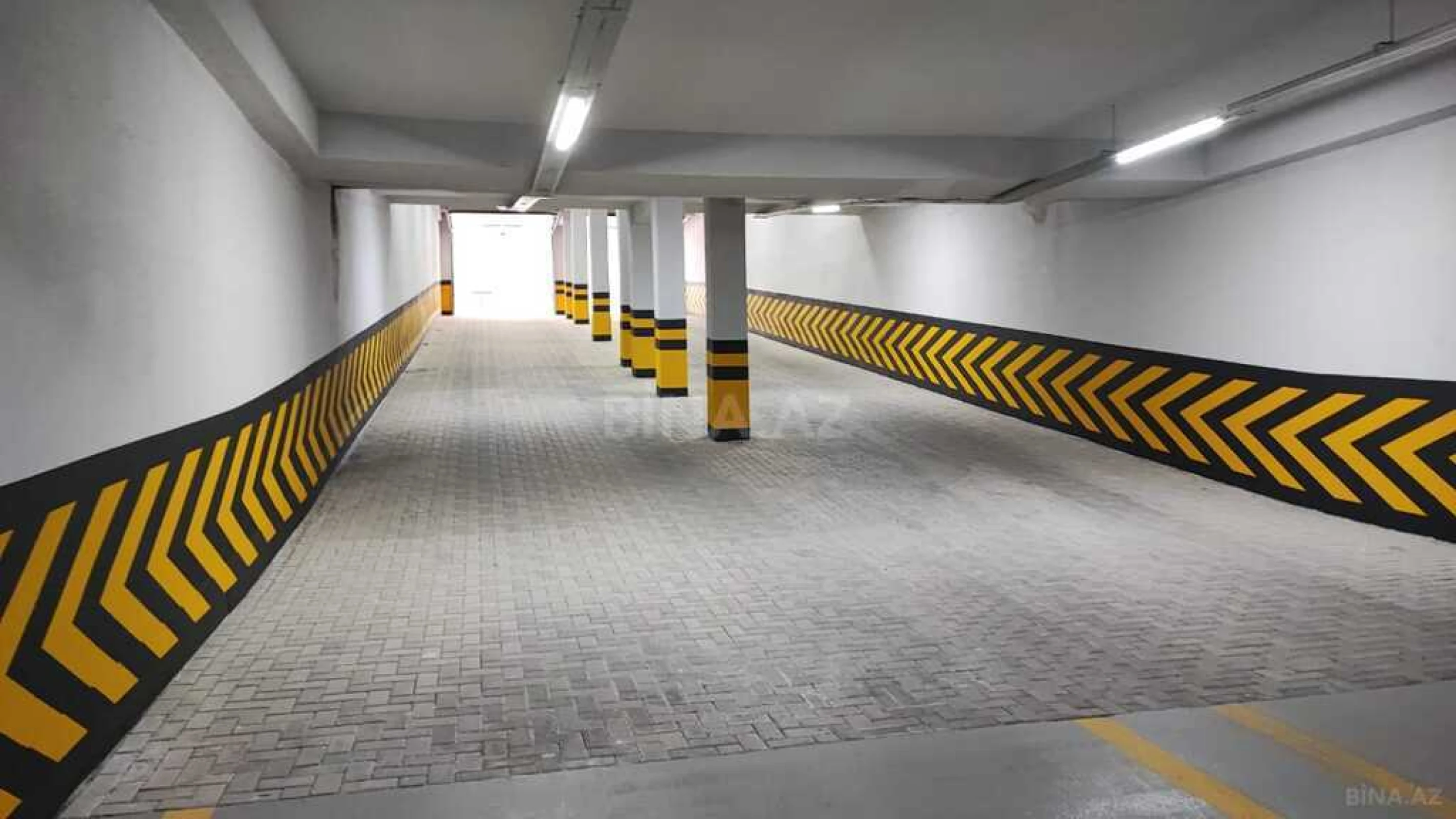 Satılır 2 otaqlı mənzil 98 m²