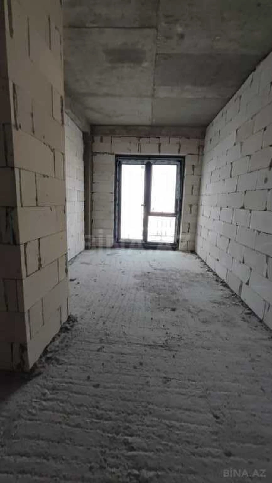 Satılır 2 otaqlı mənzil 98 m²