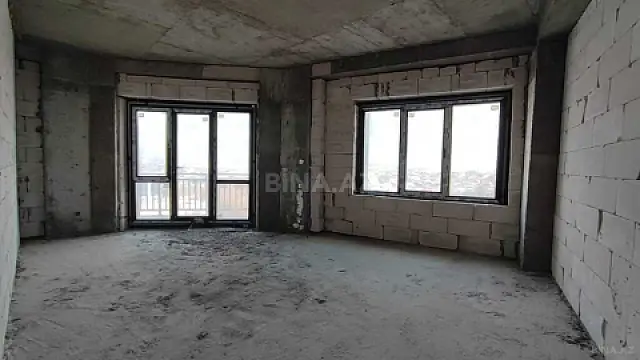 Satılır 2 otaqlı mənzil 98 m²