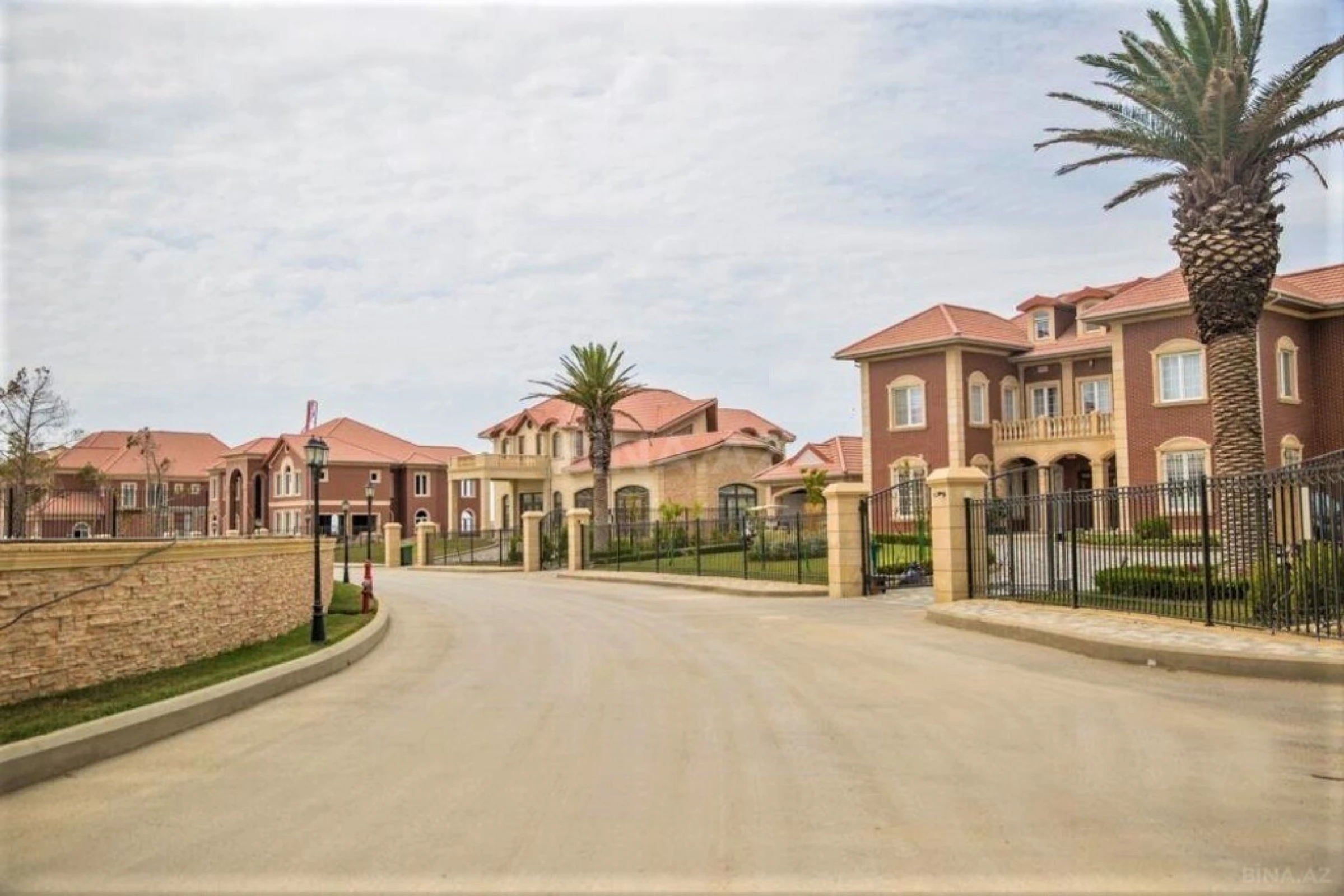 Satılır torpaq sahəsi 20 m²