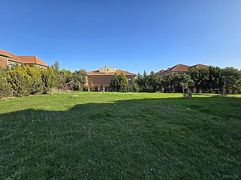 Satılır torpaq sahəsi 20 m²