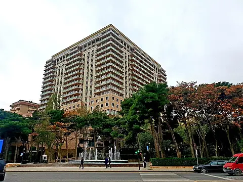 Satılır 4 otaqlı mənzil 197 m² — Bakı, Nizami 4 otaq 197.00 m²