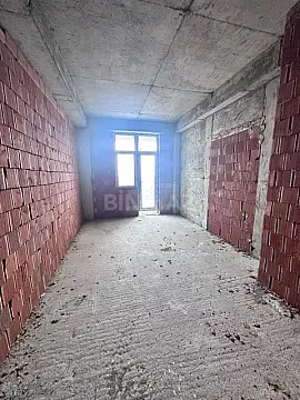 Satılır 2 otaqlı mənzil 96 m²