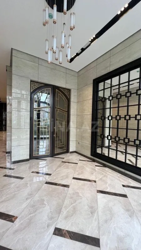 Satılır 2 otaqlı mənzil 96 m²