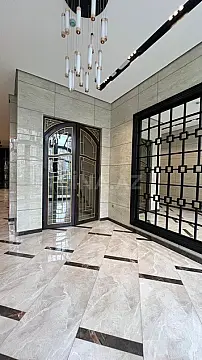 Satılır 2 otaqlı mənzil 96 m²