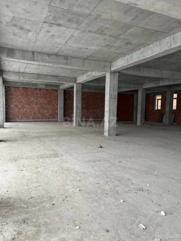 Satılır obyekt 300 m²