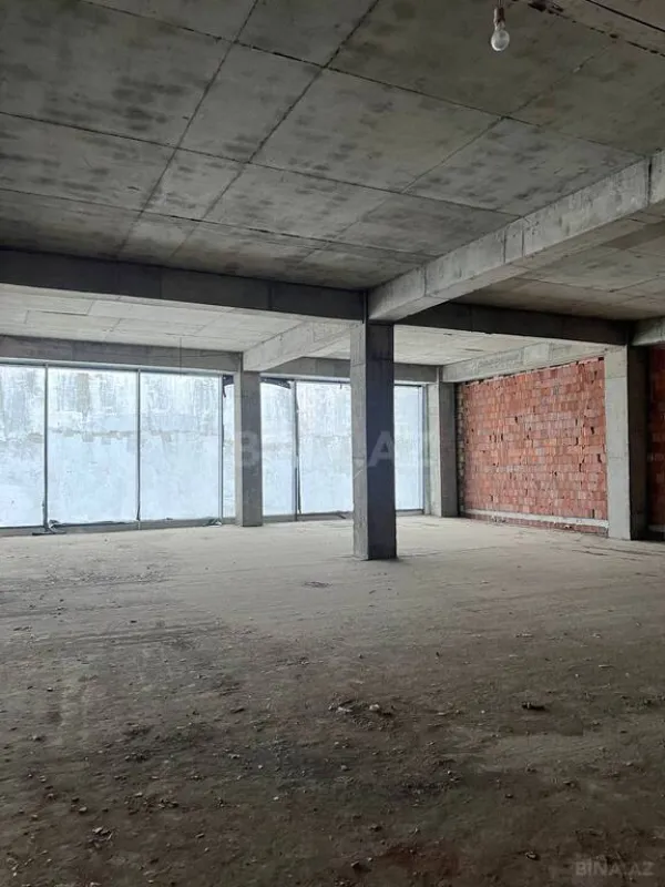 Satılır obyekt 500 m²