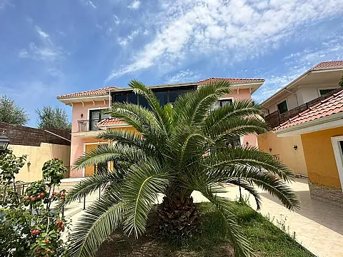 Kirayə verilir 5 otaqlı həyət evi 360 m²