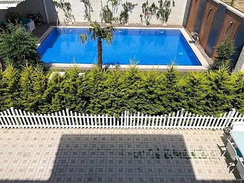 Kirayə verilir 5 otaqlı həyət evi 350 m²