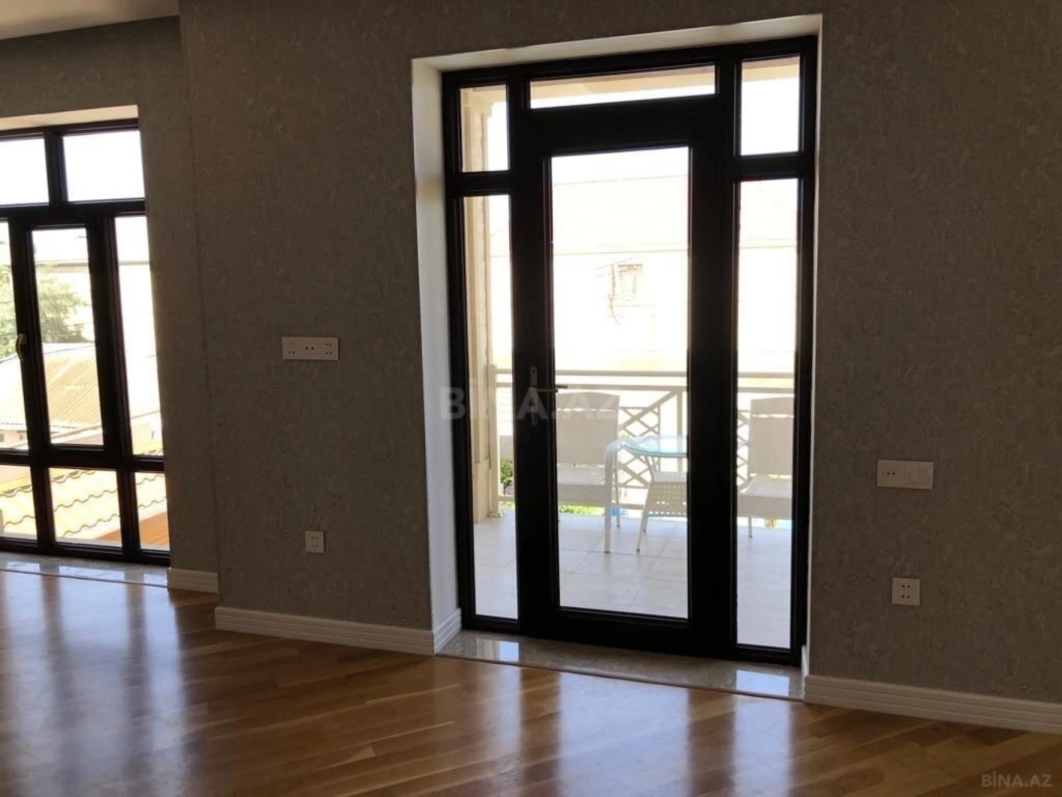 Kirayə verilir 5 otaqlı həyət evi 350 m²