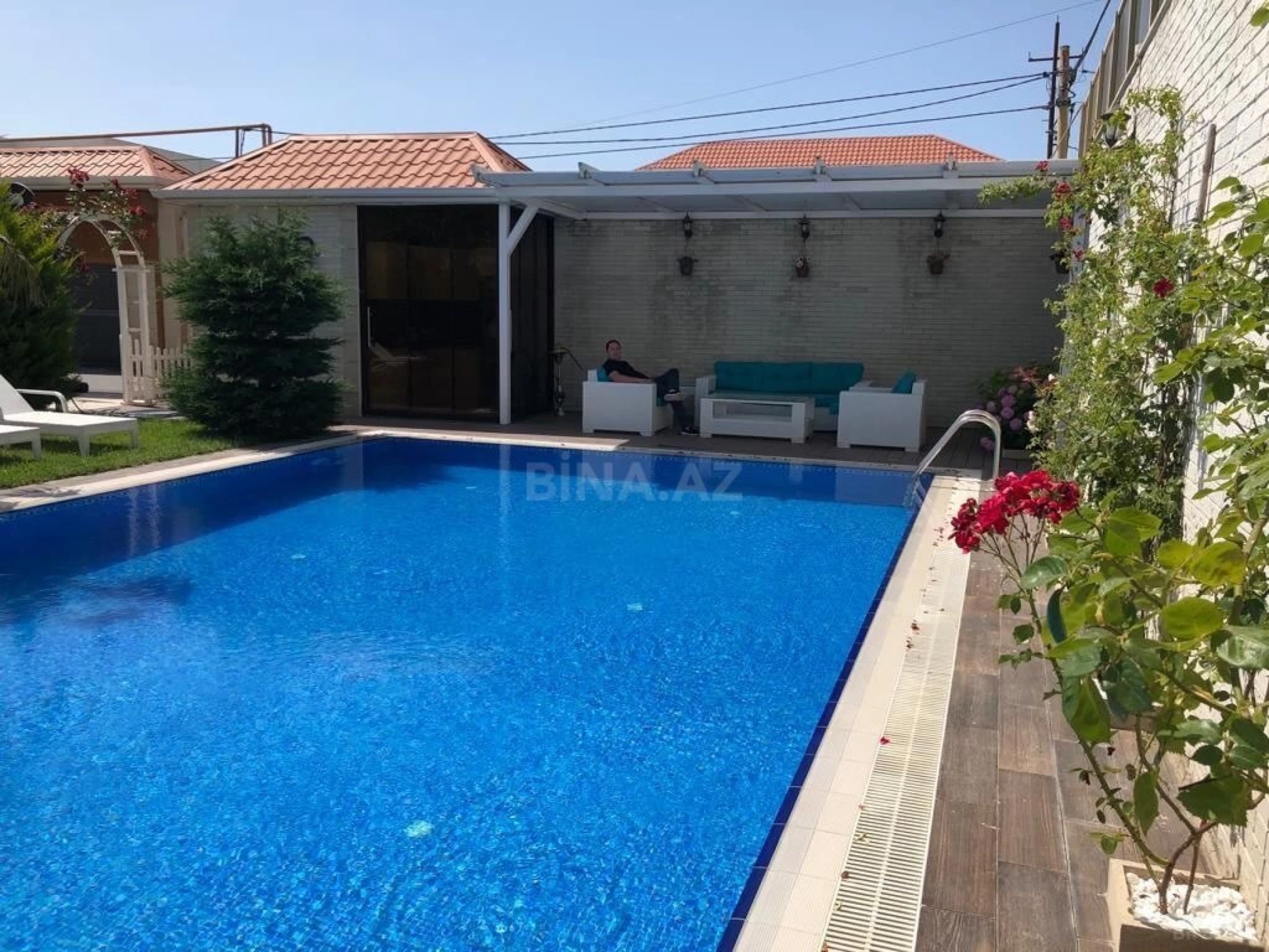 Kirayə verilir 5 otaqlı həyət evi 350 m²