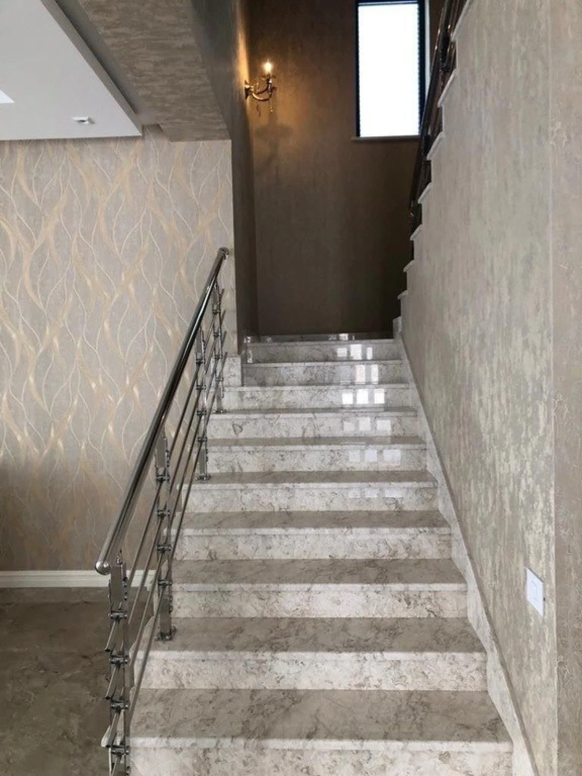 Kirayə verilir 5 otaqlı həyət evi 350 m²