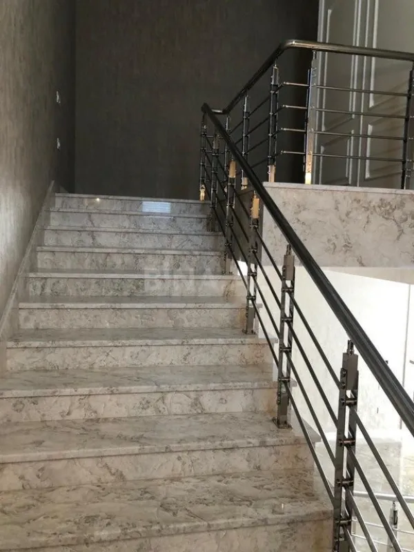 Kirayə verilir 5 otaqlı həyət evi 350 m²