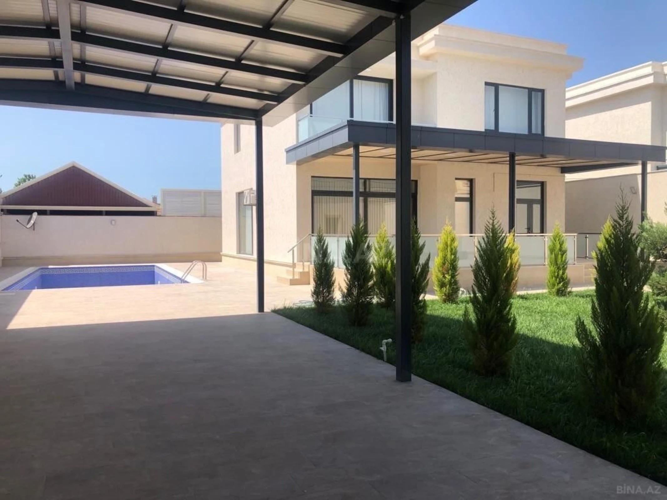 Kirayə verilir 5 otaqlı həyət evi 350 m²