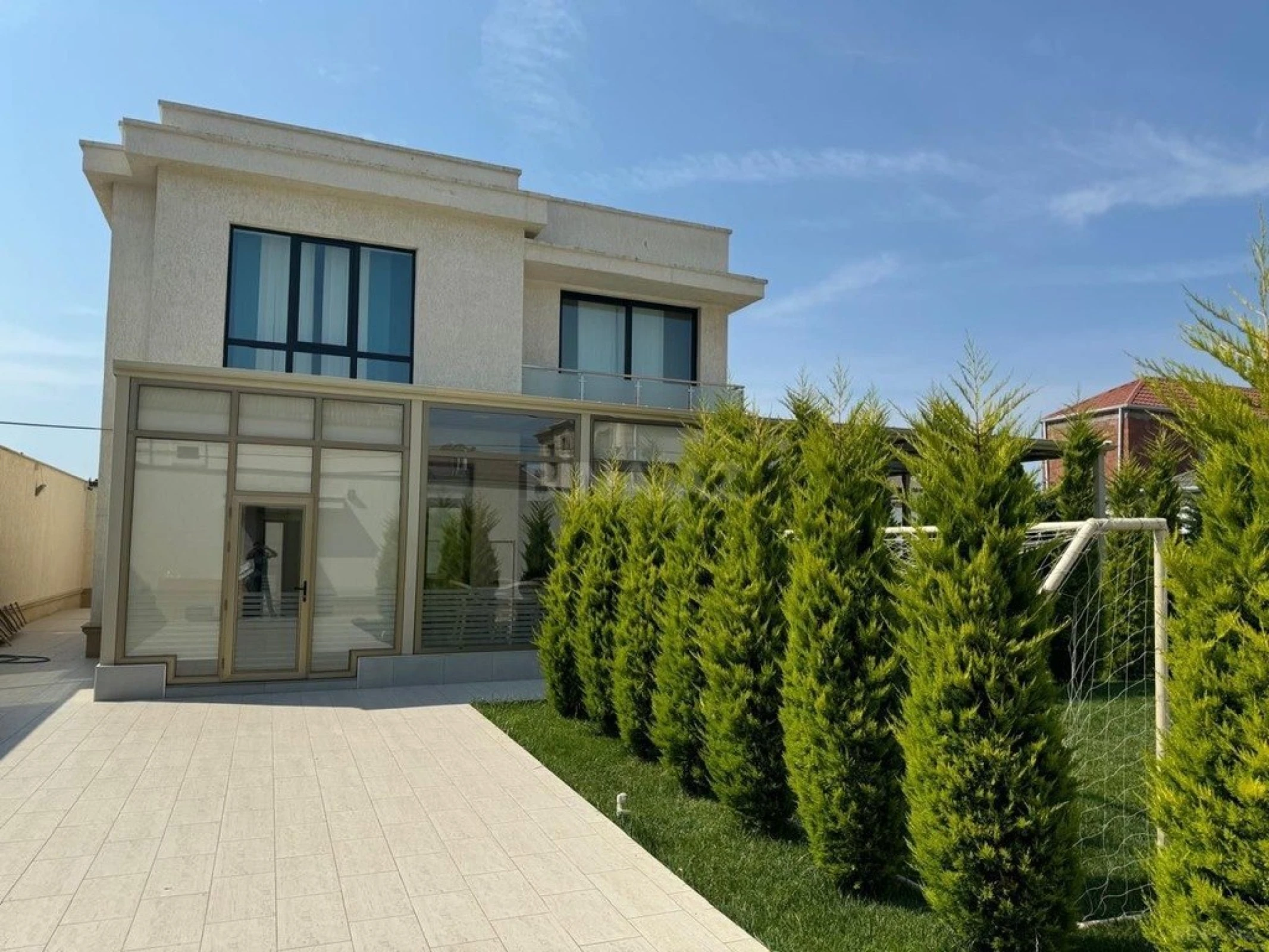 Kirayə verilir 5 otaqlı həyət evi 350 m²