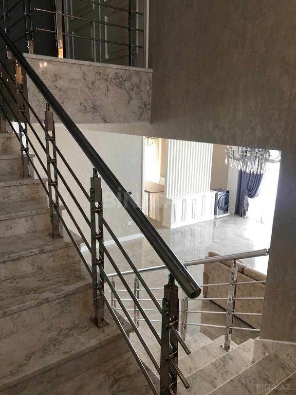 Kirayə verilir 5 otaqlı həyət evi 350 m²