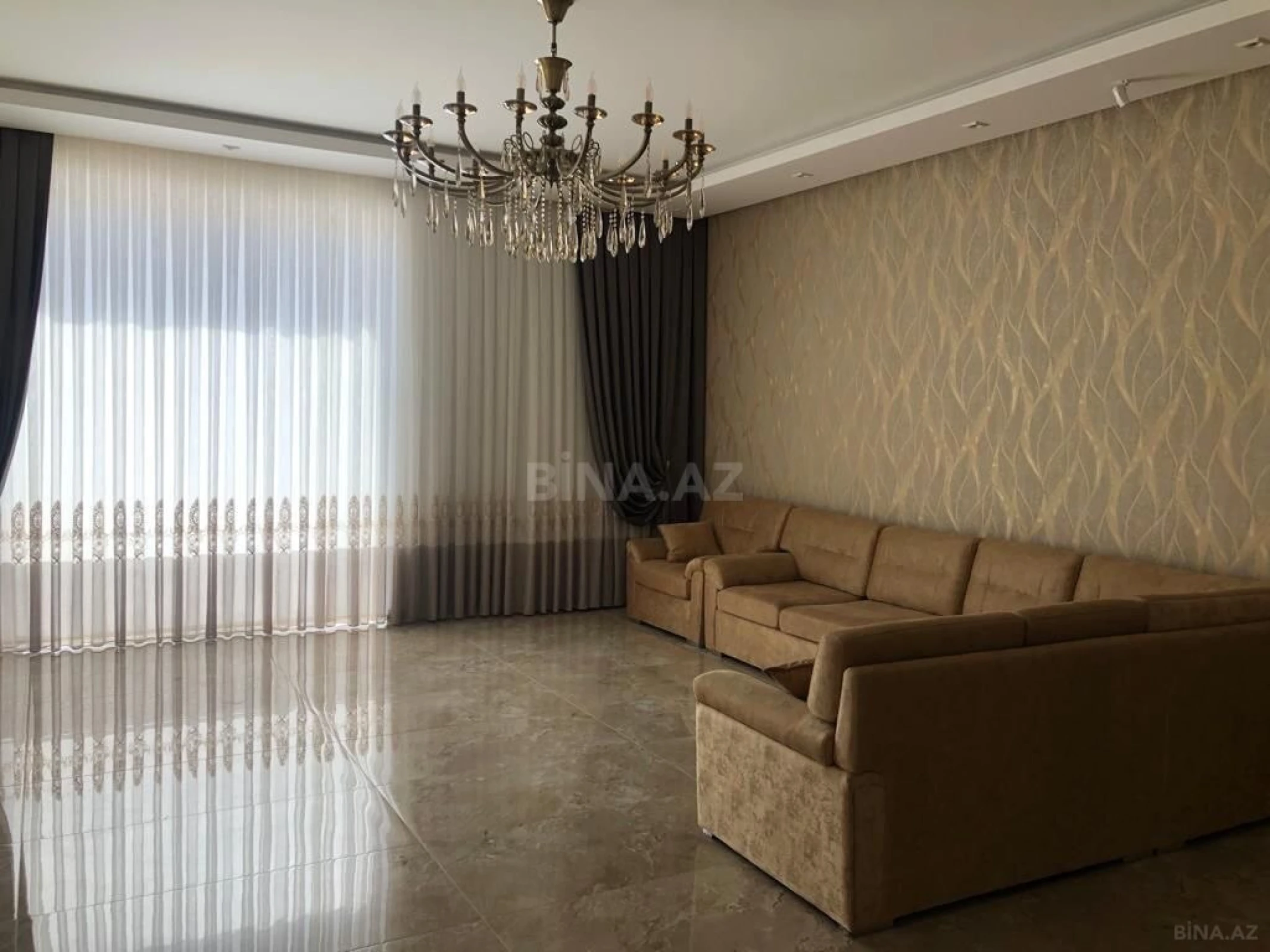 Kirayə verilir 5 otaqlı həyət evi 350 m²