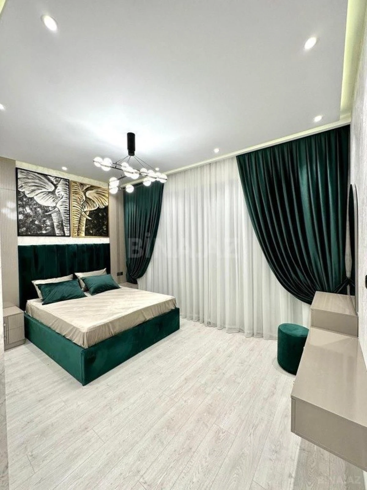 Kirayə verilir 5 otaqlı həyət evi 400 m²