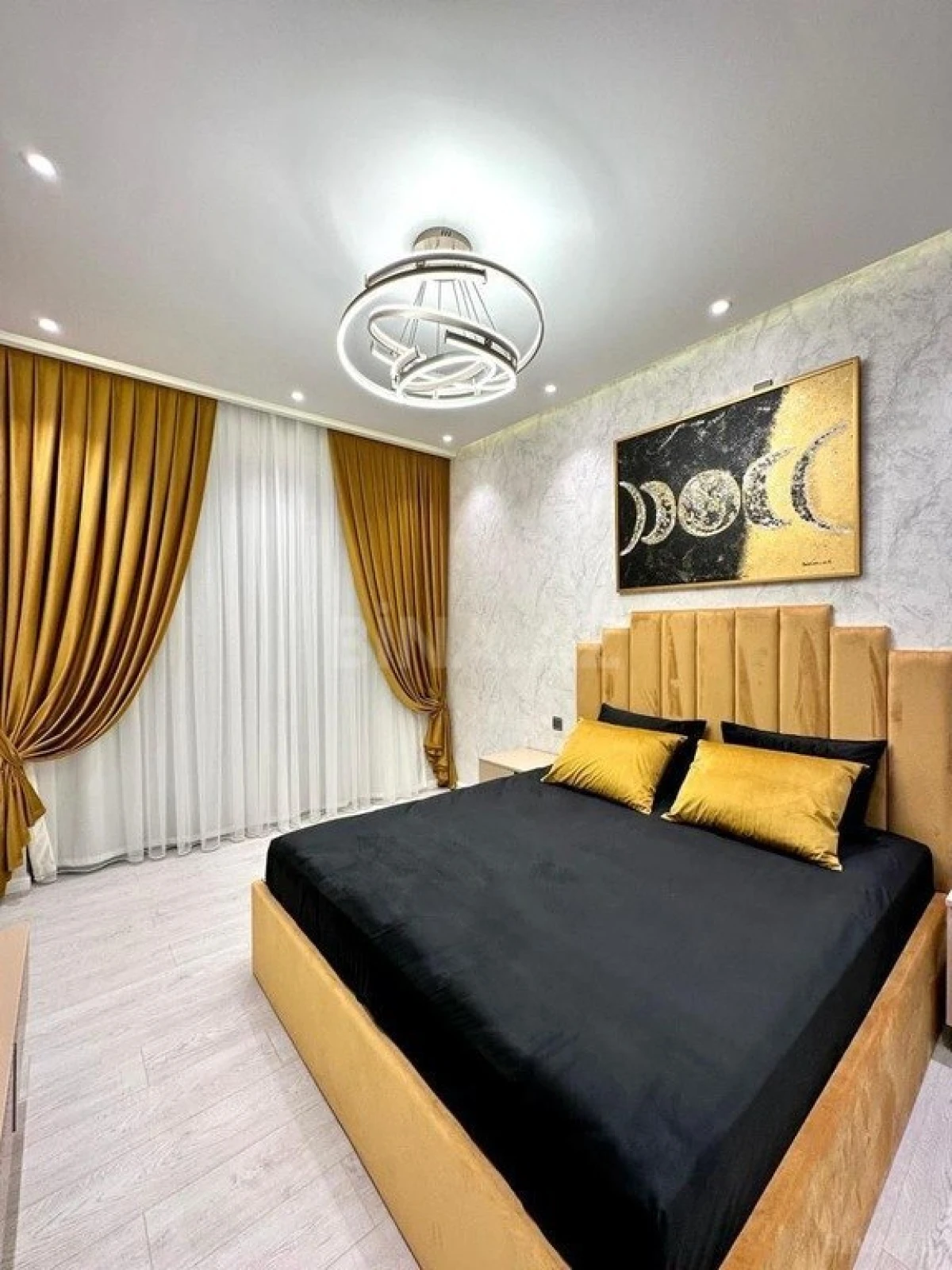 Kirayə verilir 5 otaqlı həyət evi 400 m²