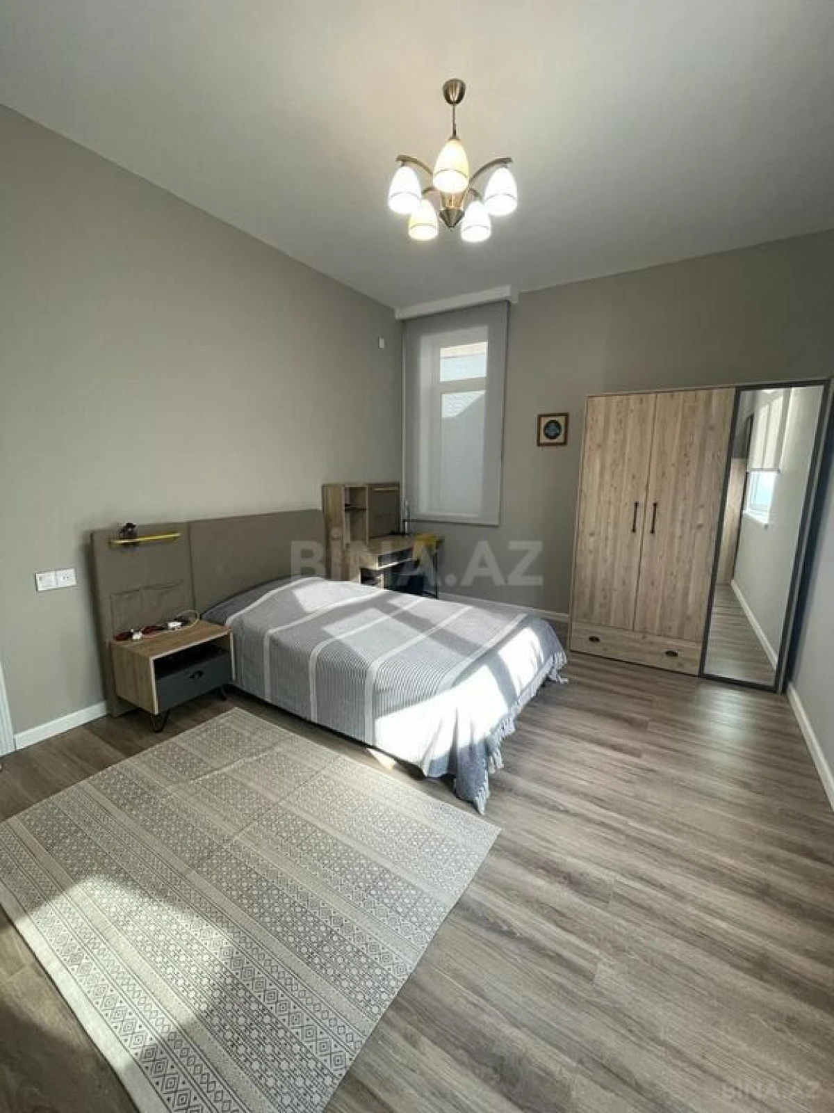 Kirayə verilir 5 otaqlı həyət evi 220 m²