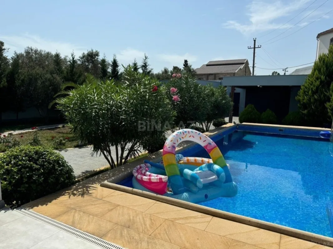 Kirayə verilir 5 otaqlı həyət evi 220 m²