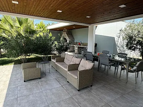 Kirayə verilir 5 otaqlı həyət evi 220 m²