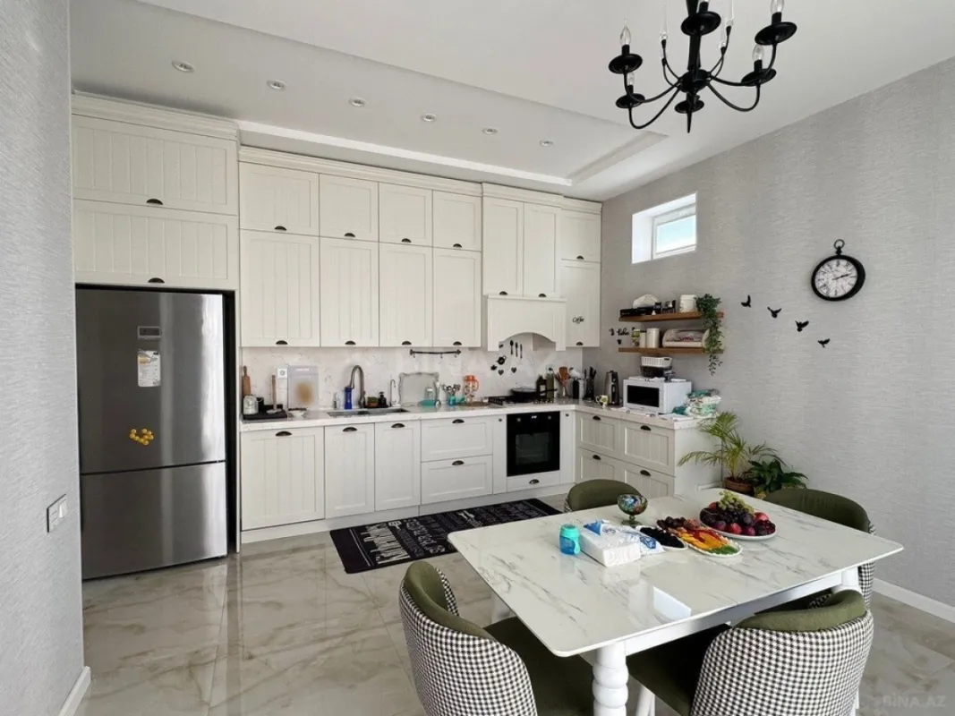 Kirayə verilir 5 otaqlı həyət evi 220 m²