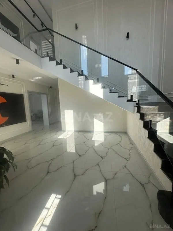 Kirayə verilir 5 otaqlı həyət evi 300 m²