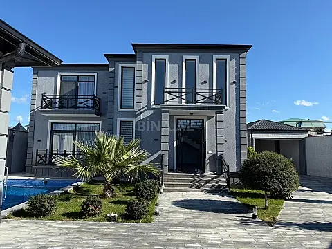 Kirayə verilir 5 otaqlı həyət evi 300 m²