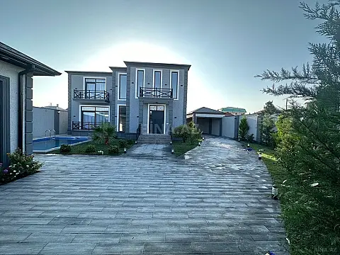 Kirayə verilir 5 otaqlı həyət evi 300 m²