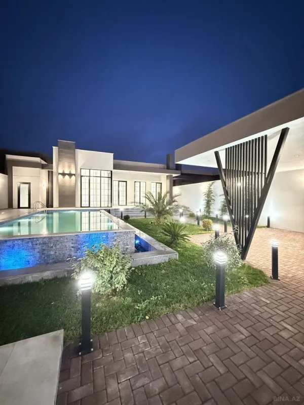 Satılır 4 otaqlı həyət evi 220 m²