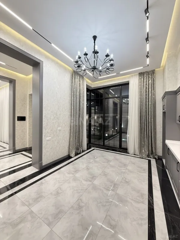 Satılır 4 otaqlı həyət evi 220 m²