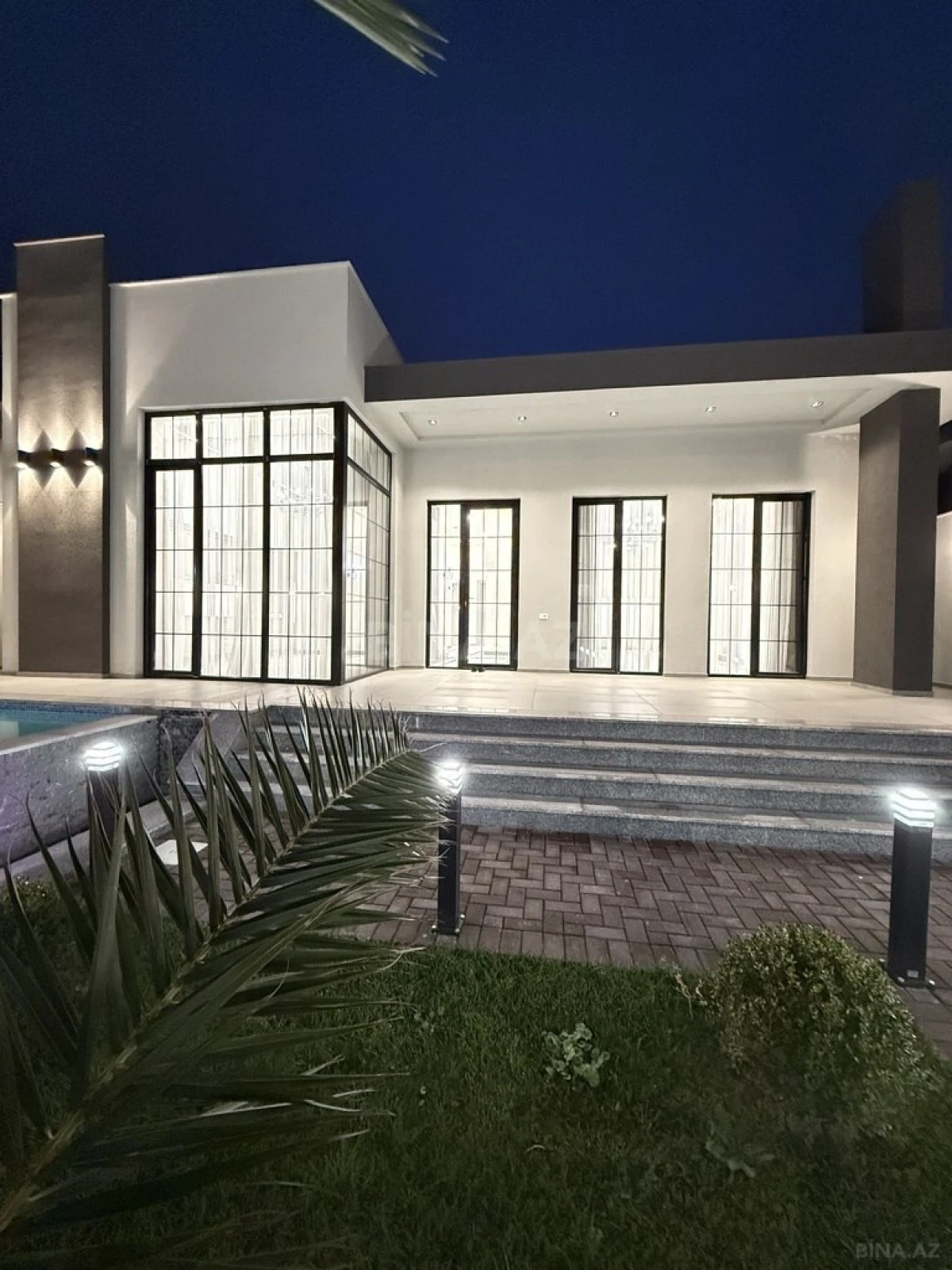 Satılır 4 otaqlı həyət evi 220 m²