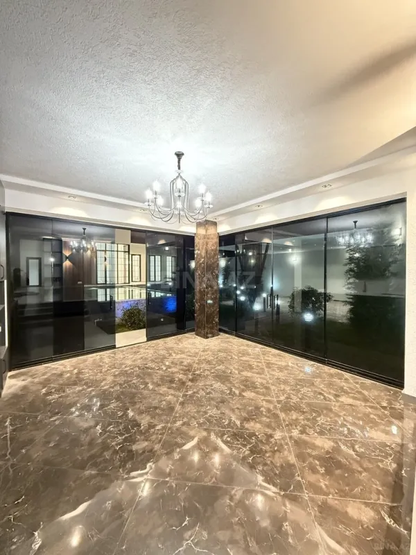 Satılır 4 otaqlı həyət evi 220 m²