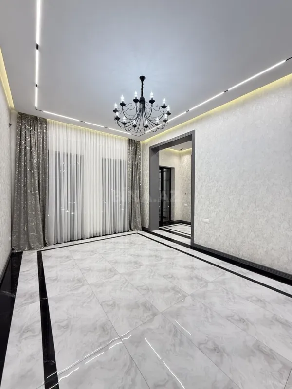 Satılır 4 otaqlı həyət evi 220 m²