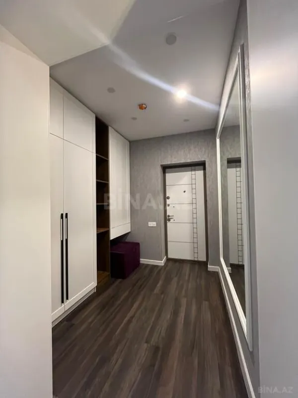Kirayə verilir 2 otaqlı mənzil 110 m²