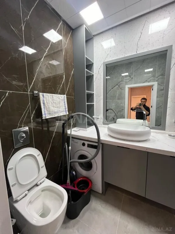 Kirayə verilir 2 otaqlı mənzil 110 m²