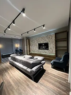 Kirayə verilir 2 otaqlı mənzil 110 m²