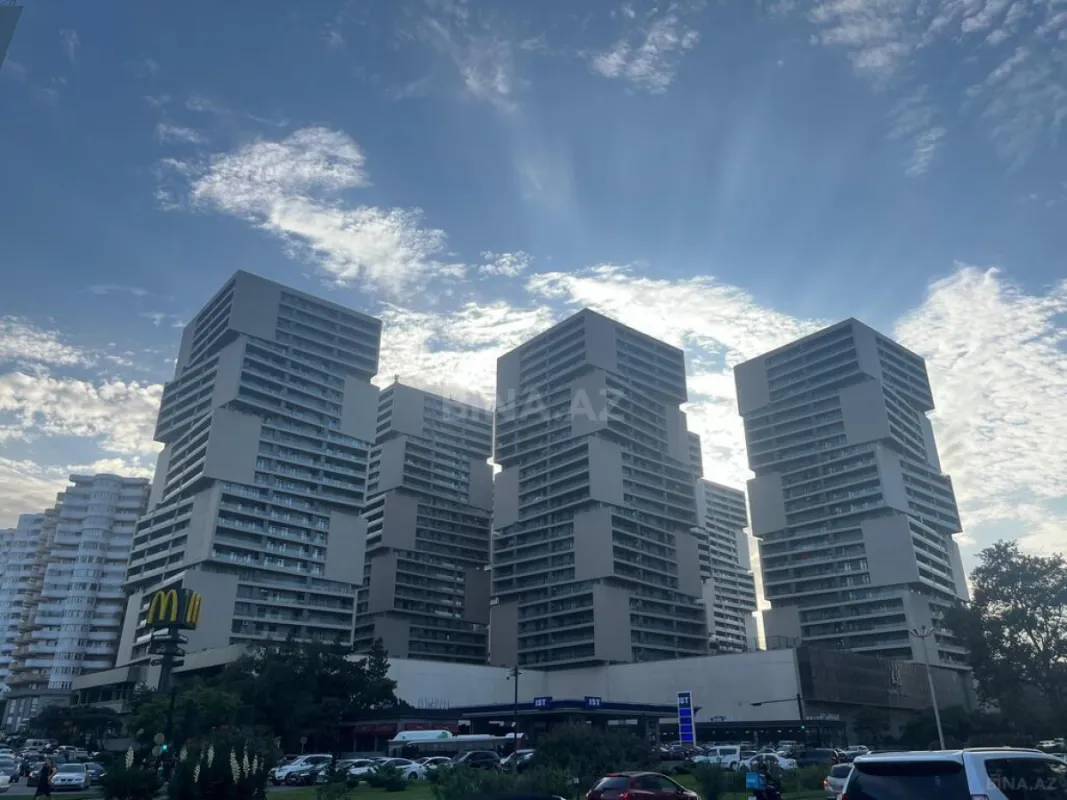 Kirayə verilir 2 otaqlı mənzil 110 m²