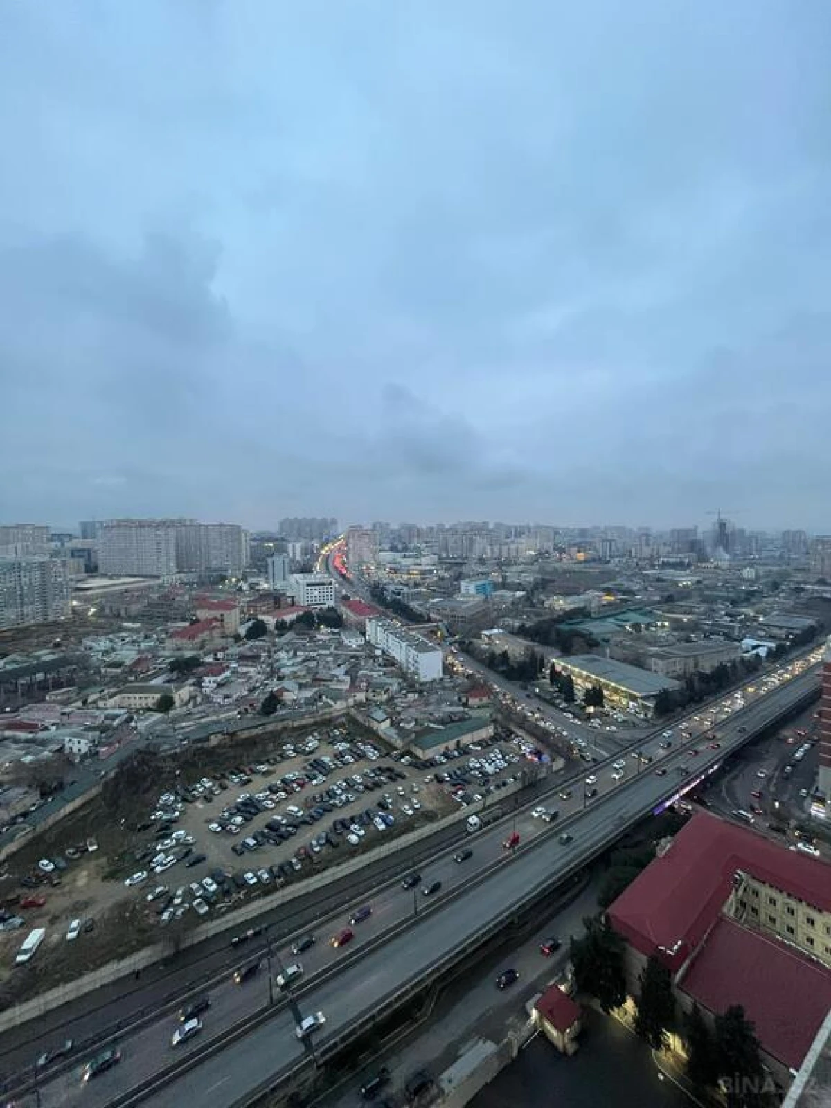 Kirayə verilir 2 otaqlı mənzil 110 m²