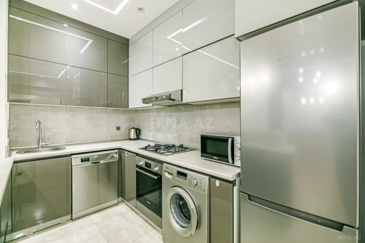 Kirayə verilir 2 otaqlı mənzil 72 m²